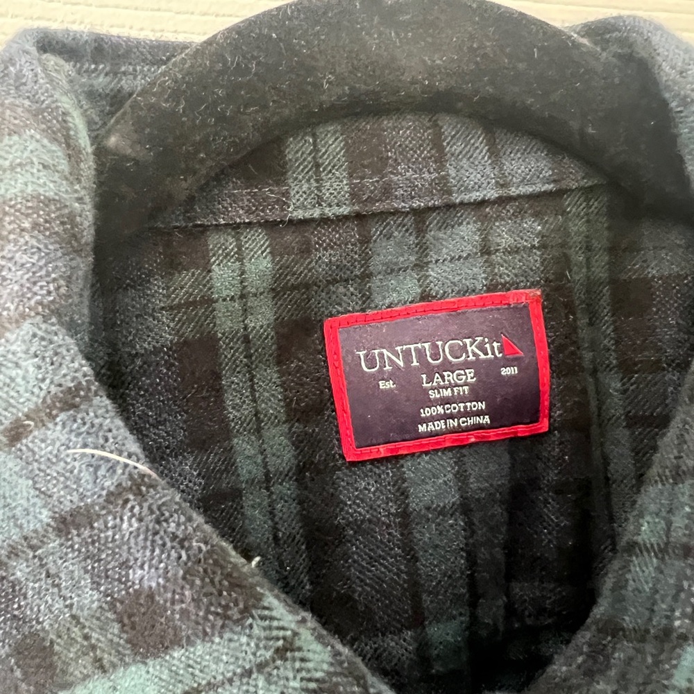 UNTUCKit Men's Green Plaid Button Down Shirt